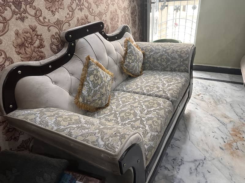 Sofa seet 7