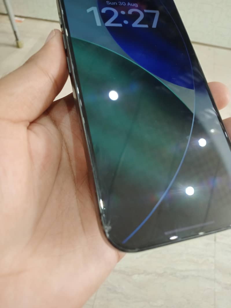 Apple iPhone 15 Pro 1