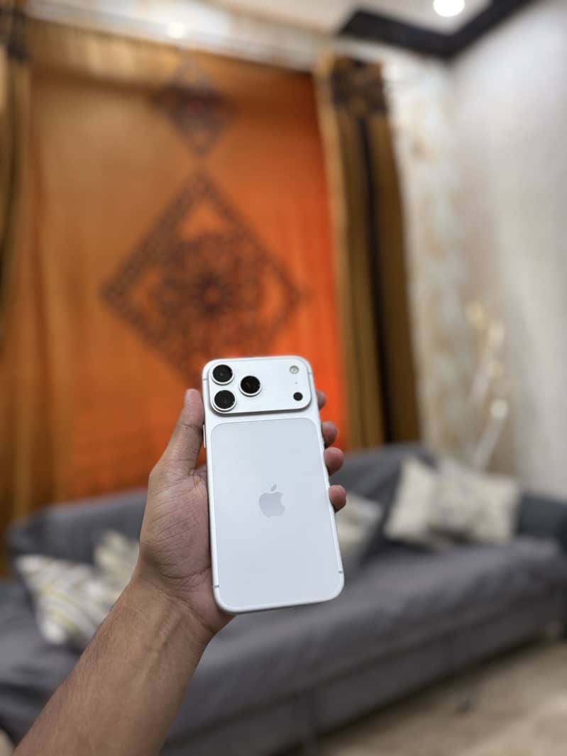 Iphone 17 pro max 0