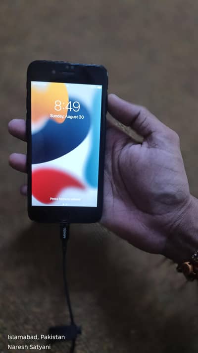Apple iPhone 7
