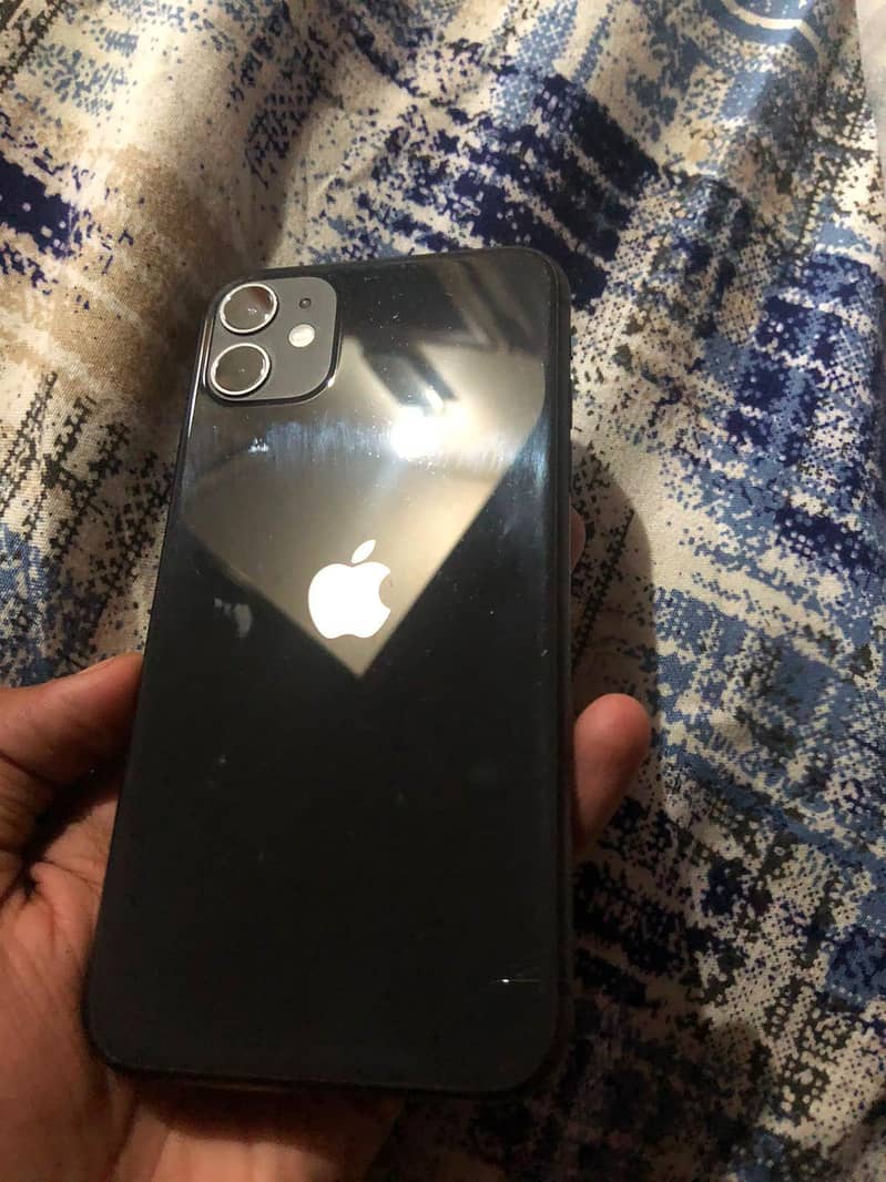 Apple iPhone 11 0