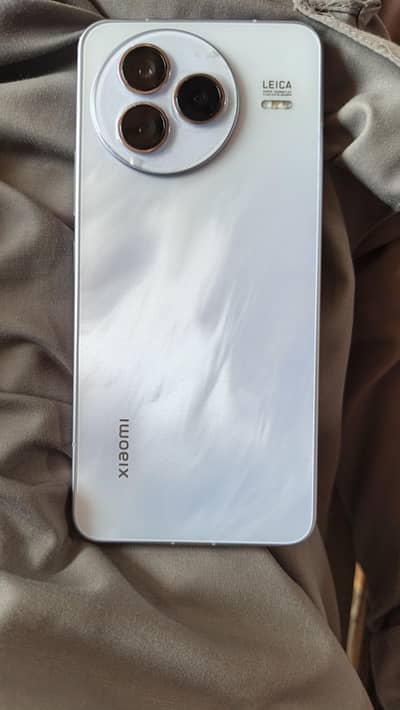Xiaomi Civi 5 pro