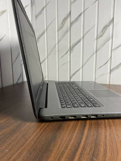core i7/7 generation with 4gb graphics card 8/128ssd