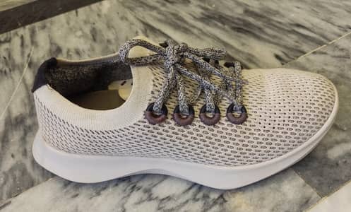Shoe's For Sale: Allbirds Tree Dasher USA brand. Size: 39 Size: 39 EUR