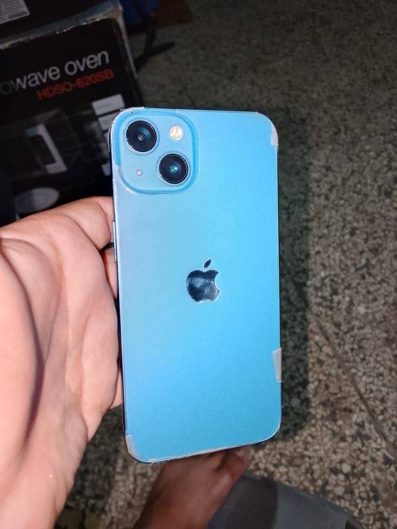 Apple iPhone 13 1