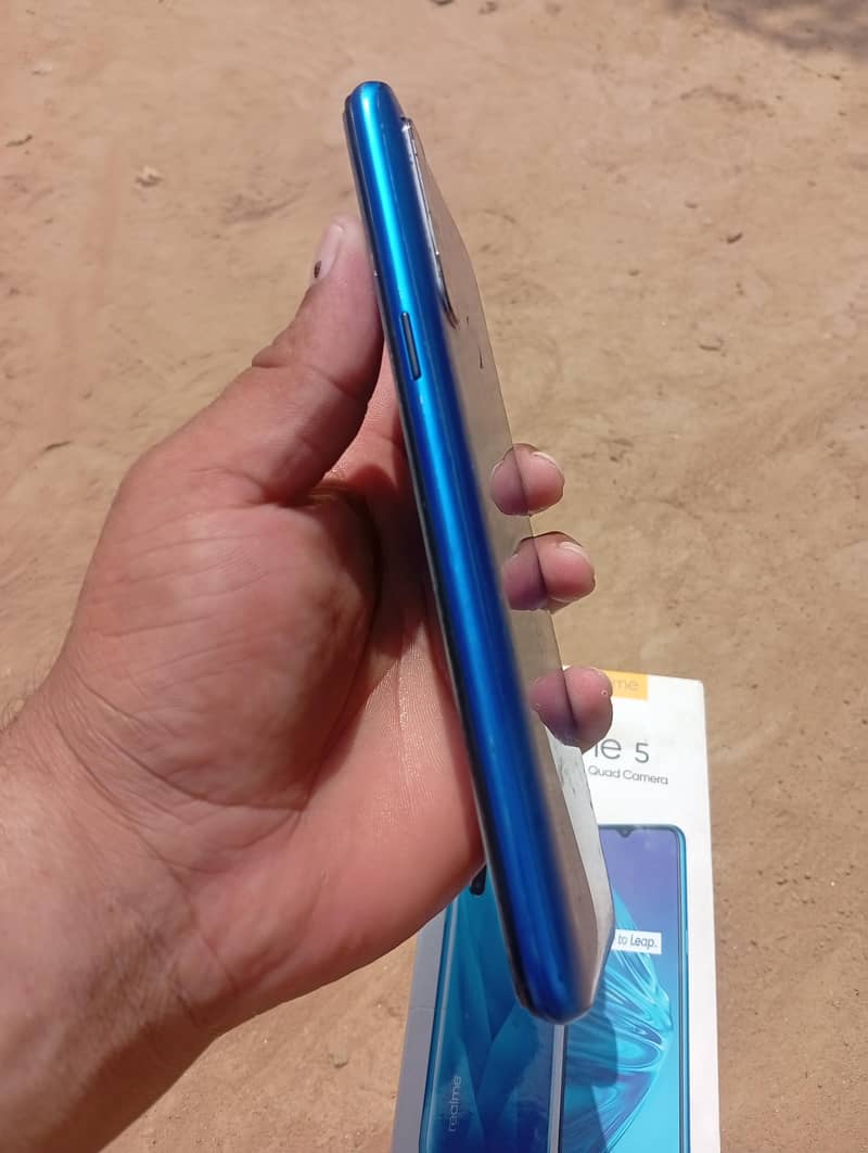 Realme 5 1