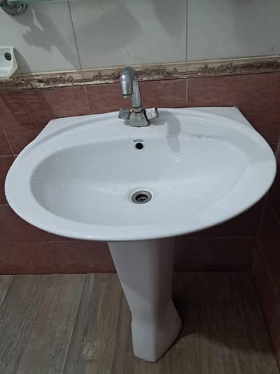 Wash Basins with padestal stands