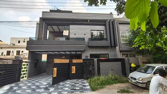 10 MARLA HOUSE FOR SALE IN UET HOUSING SOCIETY