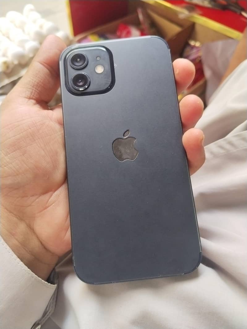 Iphone 12 3