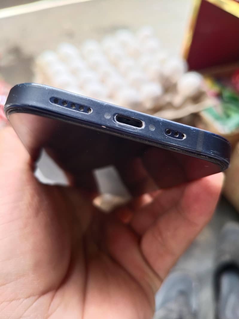 Iphone 12 4