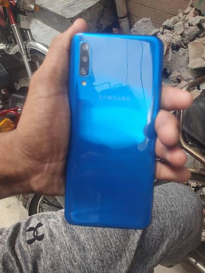 Samsung Mobile A50 urgent sale
