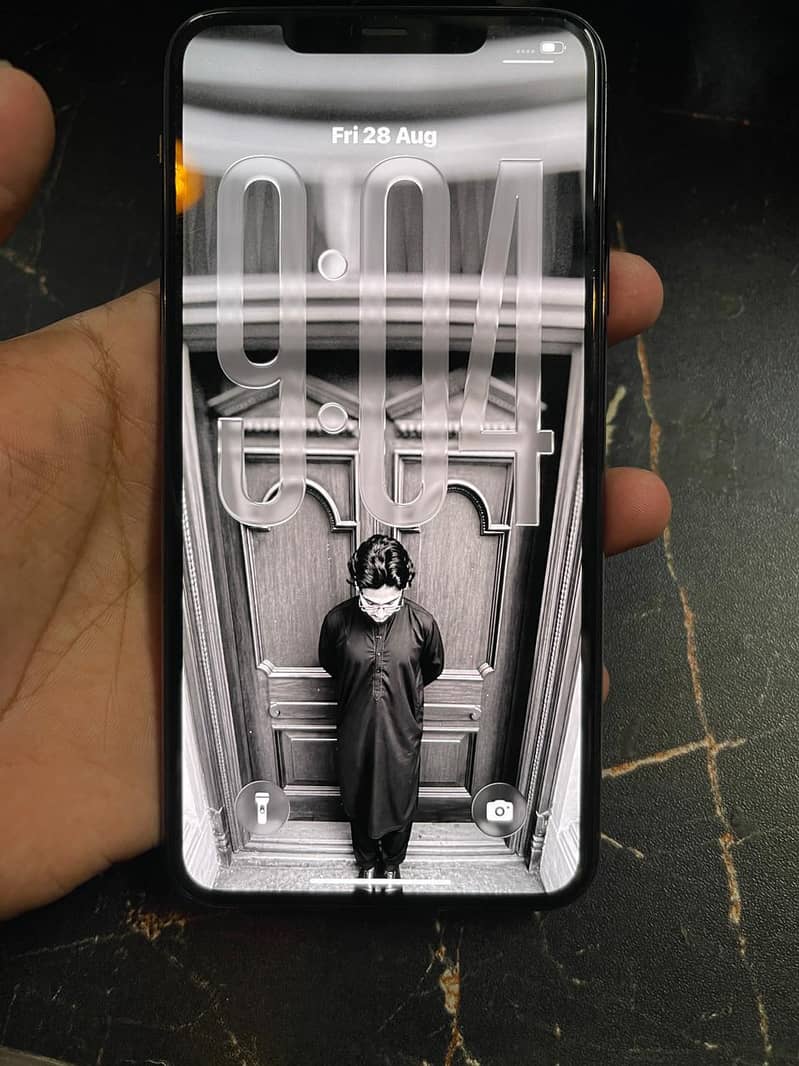 Apple iPhone 11 Pro Max 1