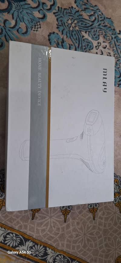 MLAY Home beauty device