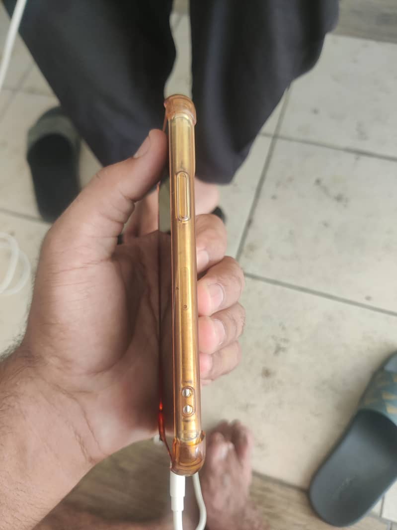 Apple iPhone 11 Pro 3