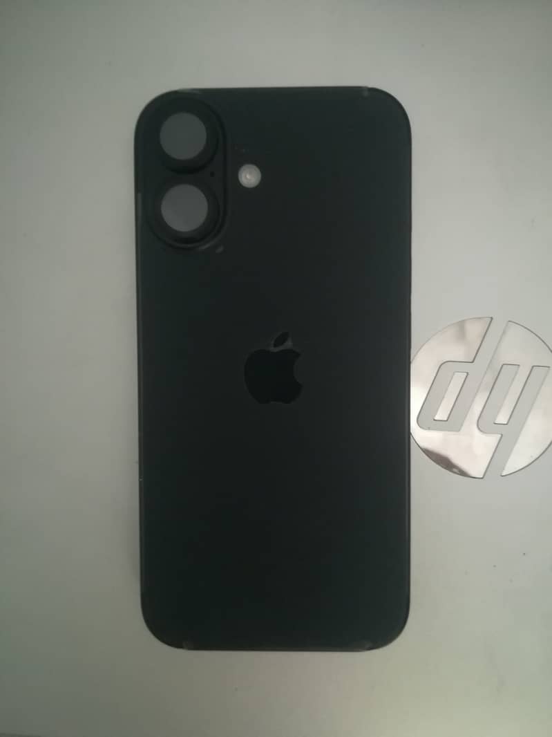 Apple iPhone 16 4