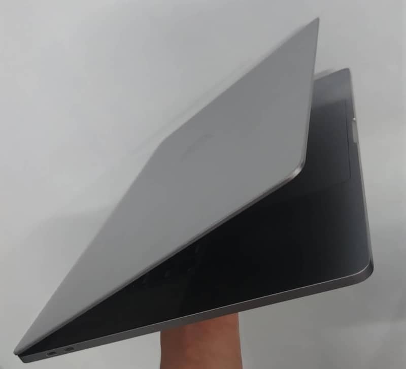 Macbook 2019 Pro Touchbar 1