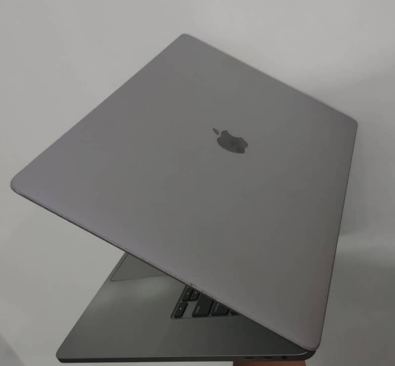 Macbook 2019 Pro Touchbar 2