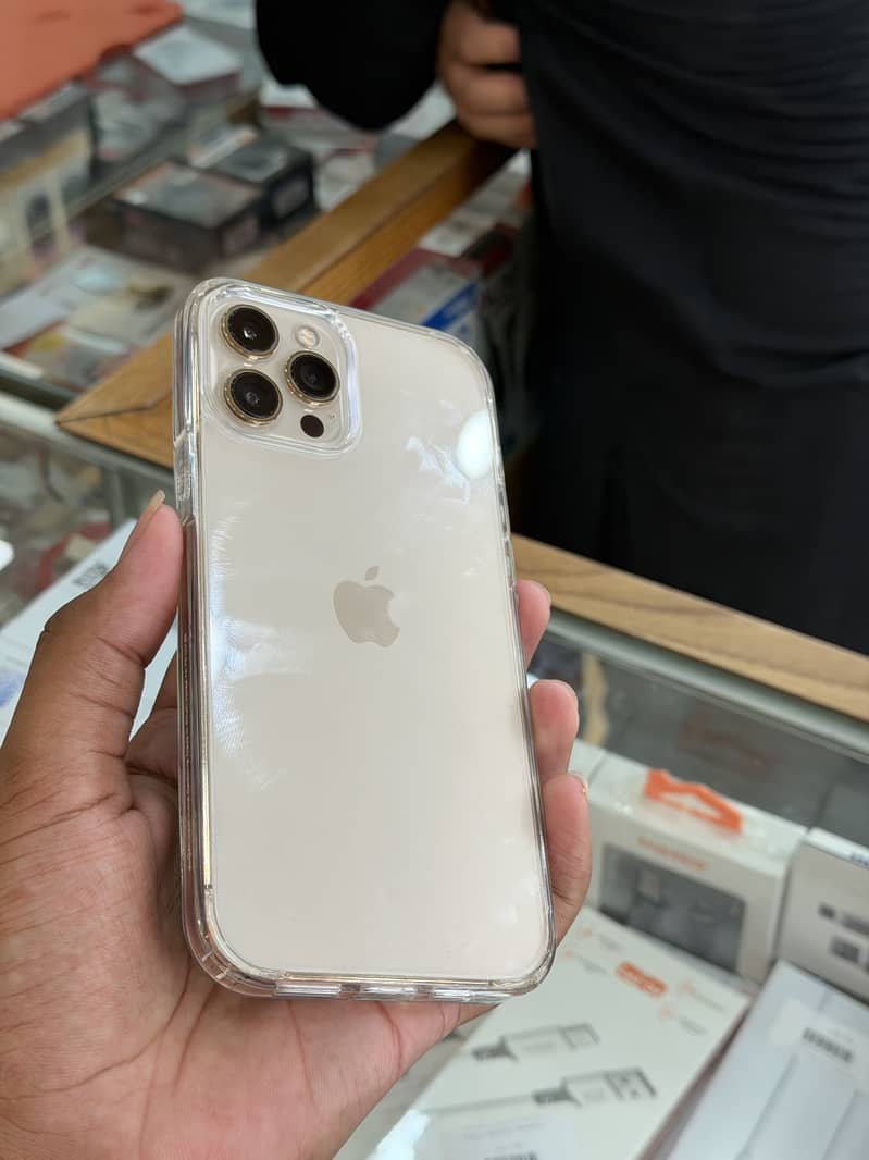 Apple iPhone 12 Pro Max 2