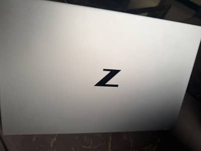 Hp zbook studio g7 4gb gpu 16gbram 512 nvme H processor