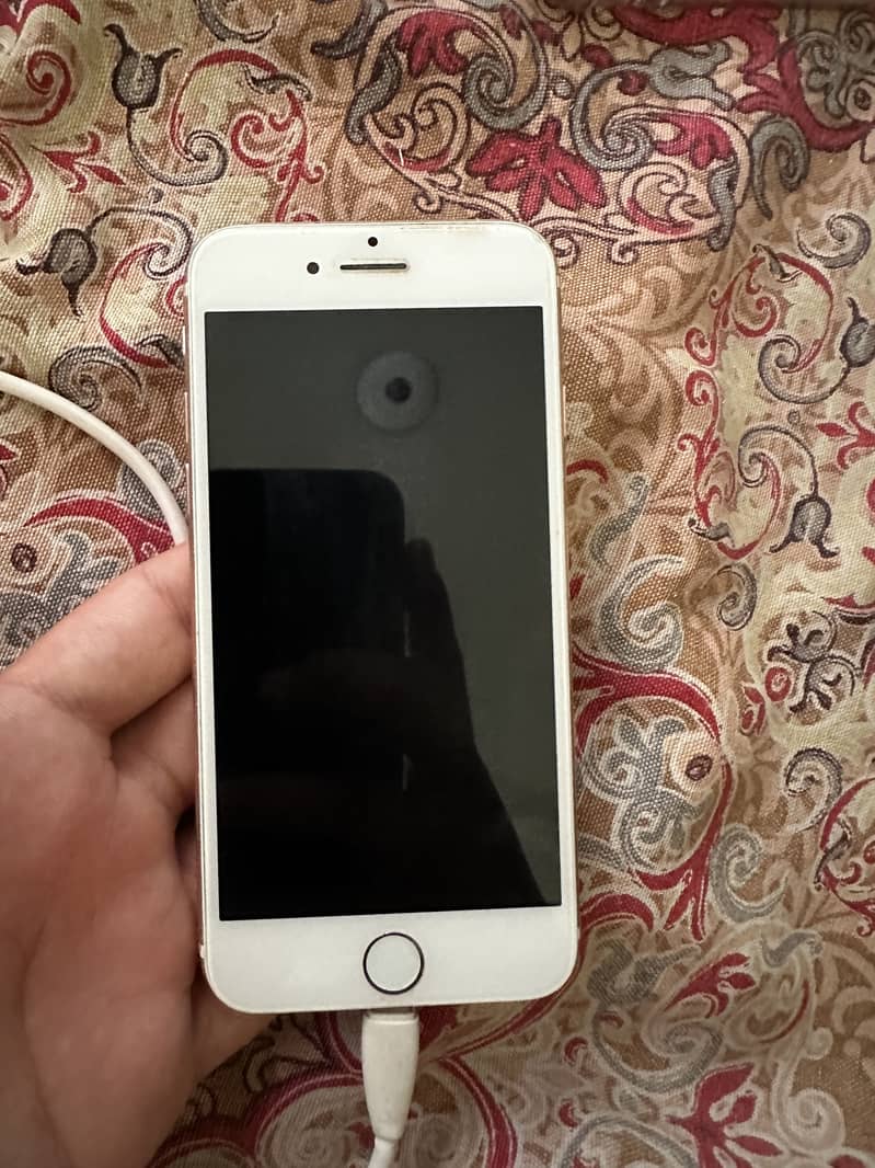 Apple iPhone 7 1