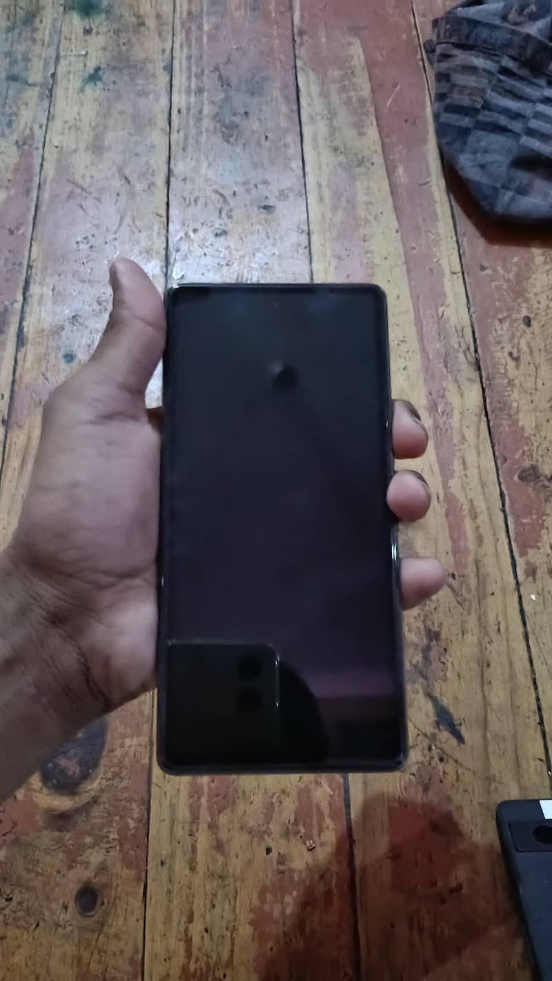Google pixel 7a 4