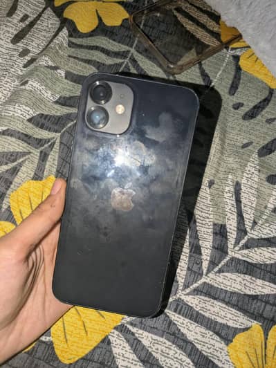 Apple iPhone 12