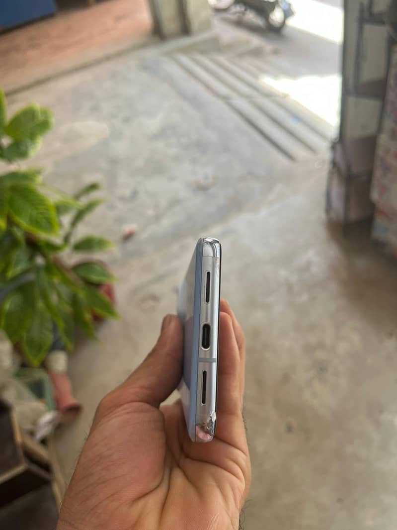 Google Pixel 8 Pro 2