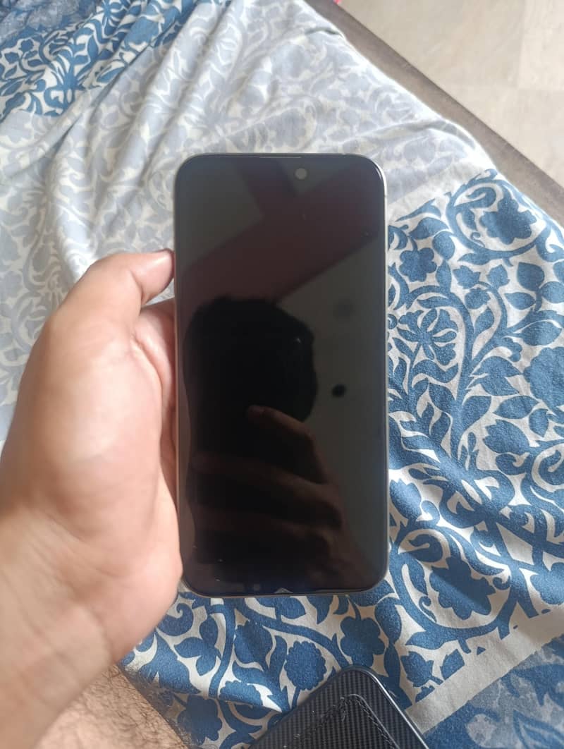 Apple iPhone 15 Pro Max 4