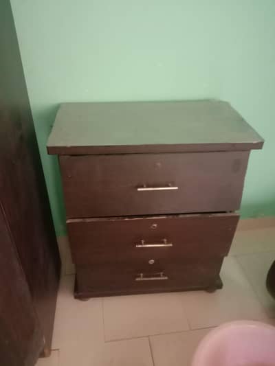 3 daraz strong almari
