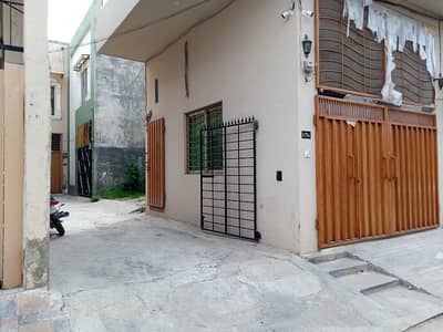 Good Opportunity For Small Family 3 Story 2 Marla Beautiful House For Sale