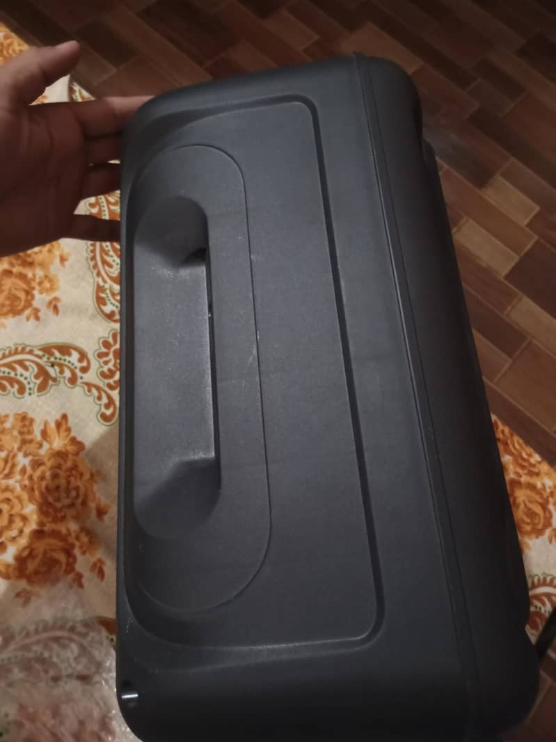wireless speaker 9