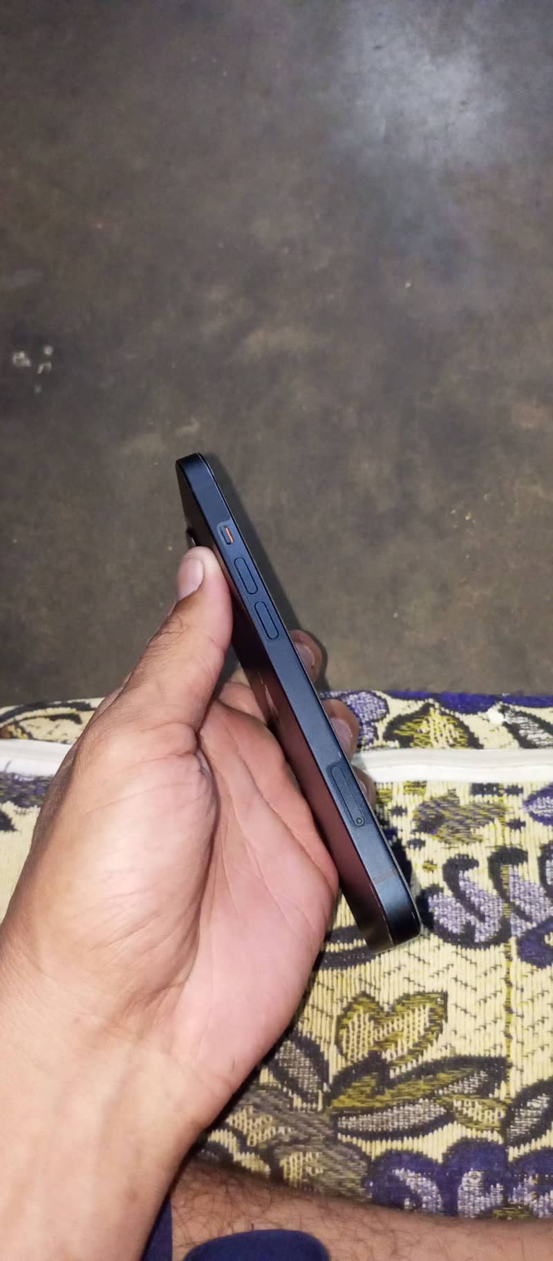 iPhone 13 with box 8