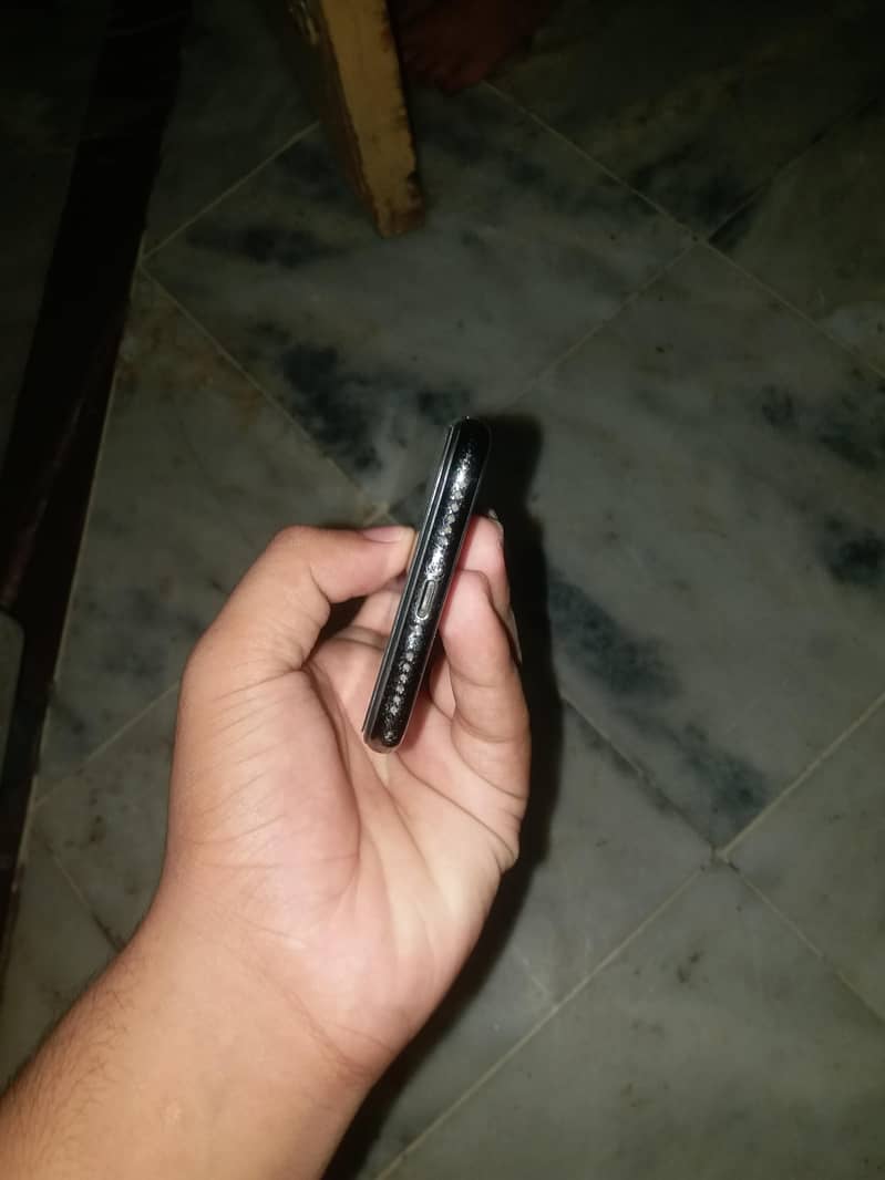 Apple iPhone X 2