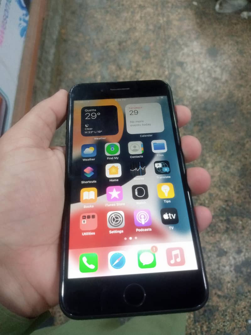 Apple iPhone 7 Plus 0