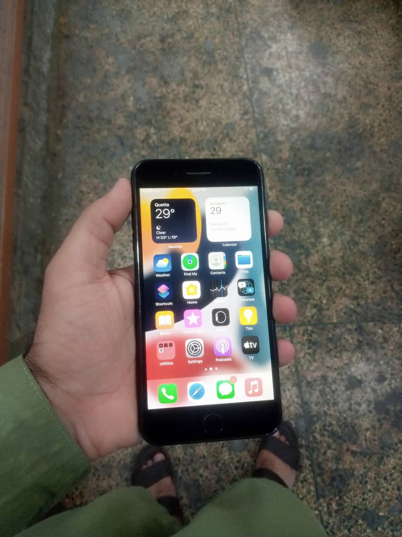 Apple iPhone 7 Plus 5