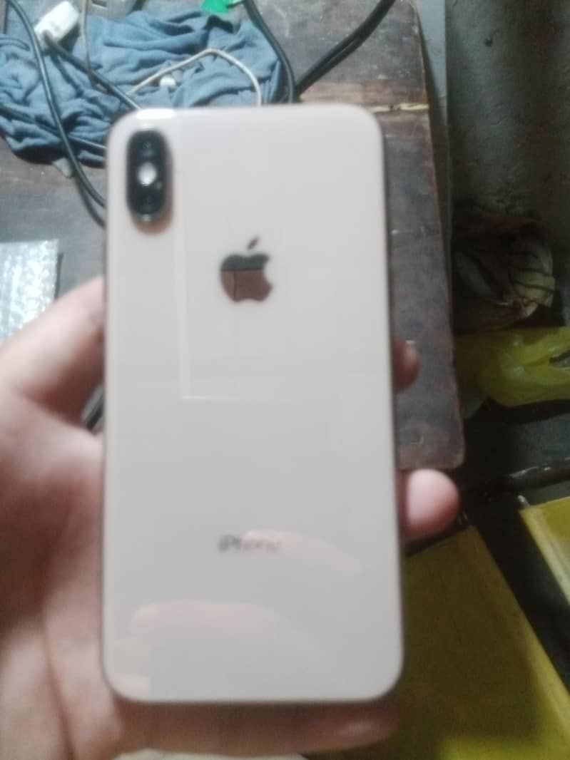 Apple iPhone XS 5