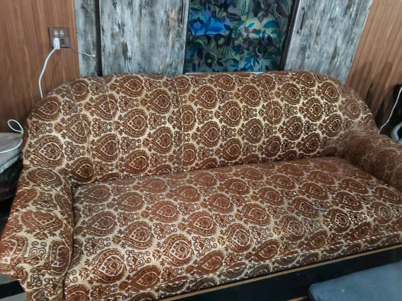 Sofa set good condition 1