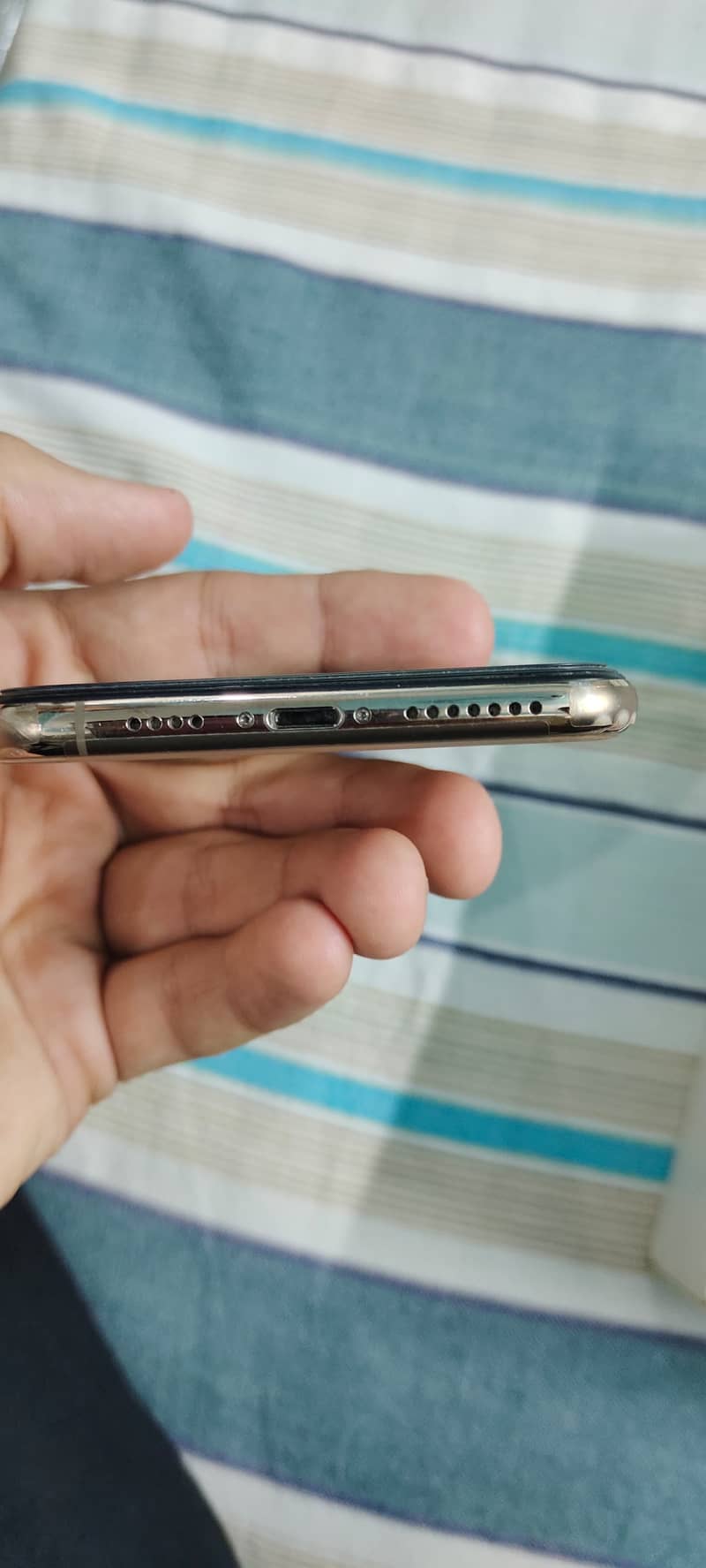 Apple iPhone XS Max 7