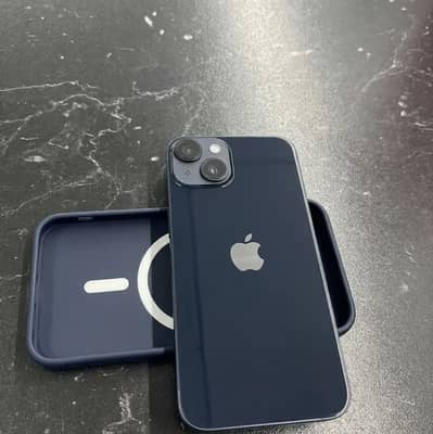 iPhone 14 FU With original charger and covers