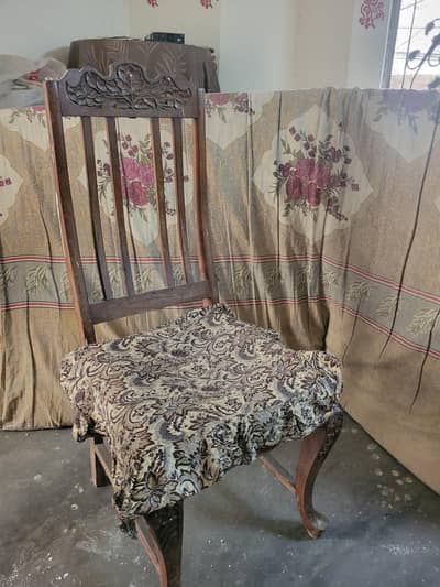 Total 6 Pure Wooden Chairs | 1 Broken | Urgent Sale