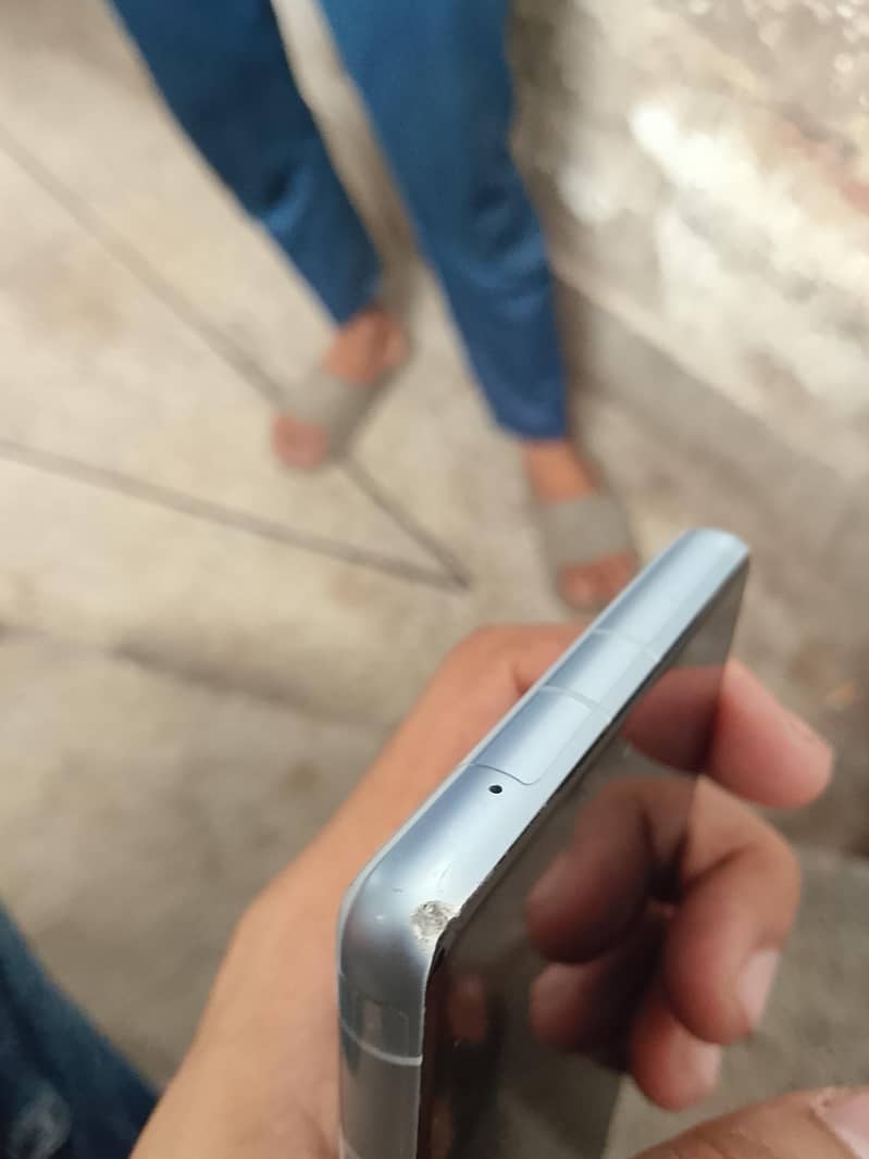 Google Pixel 7a 4
