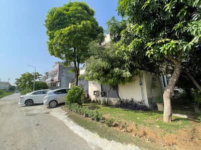 You Can Find A Gorgeous Corner House For sale In G-15/1