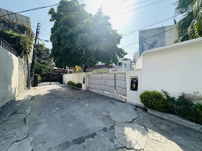 Beautiful House Solid Construction Tiles , Wood, Steel Work Work 100 % Solid . Vip Location , Contact Owner .