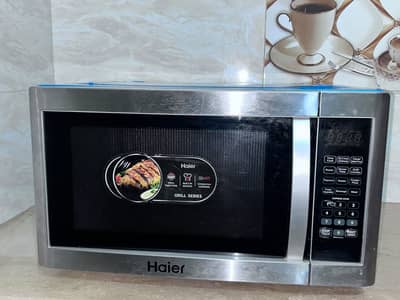 Microwave oven 10/10 condition