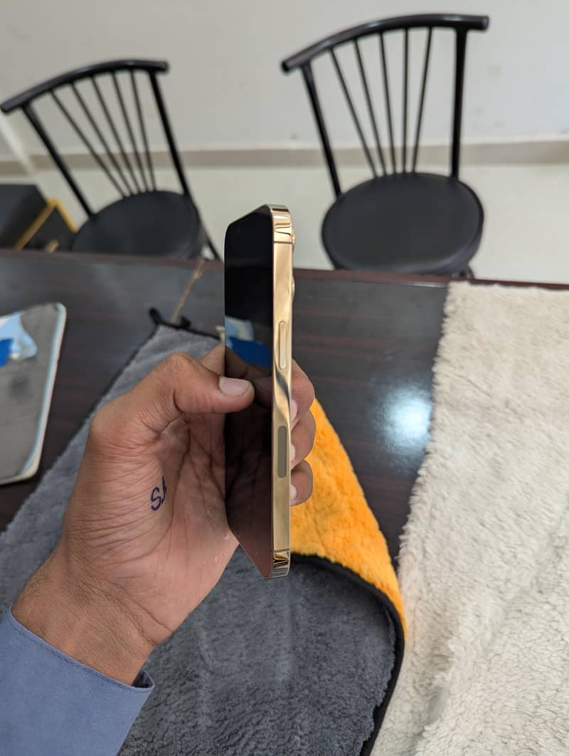 Apple iPhone 13 Pro 5