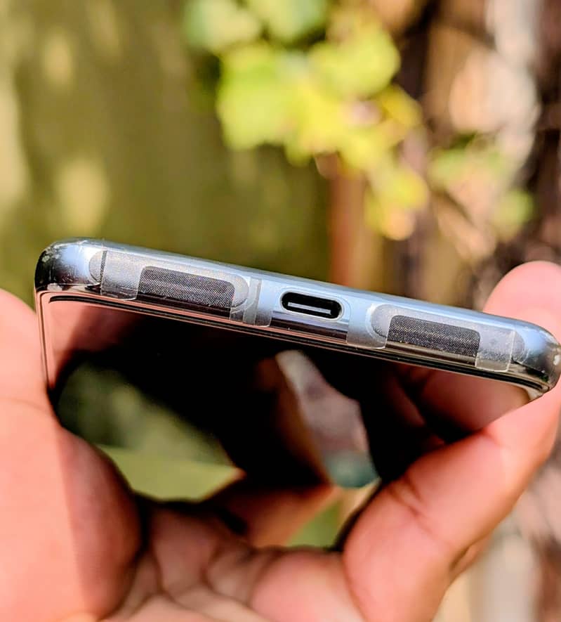 Google Pixel 8 Pro 4