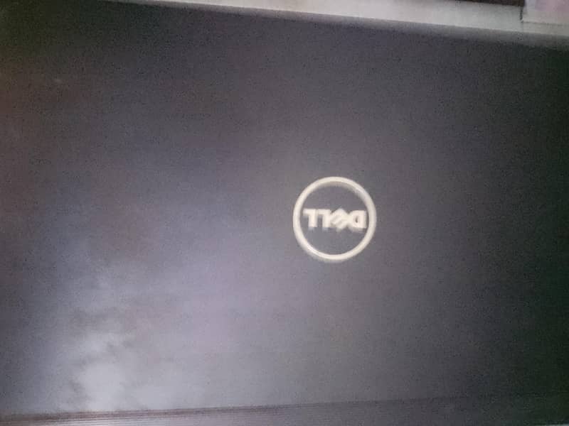 Dell Latitude E6330 1