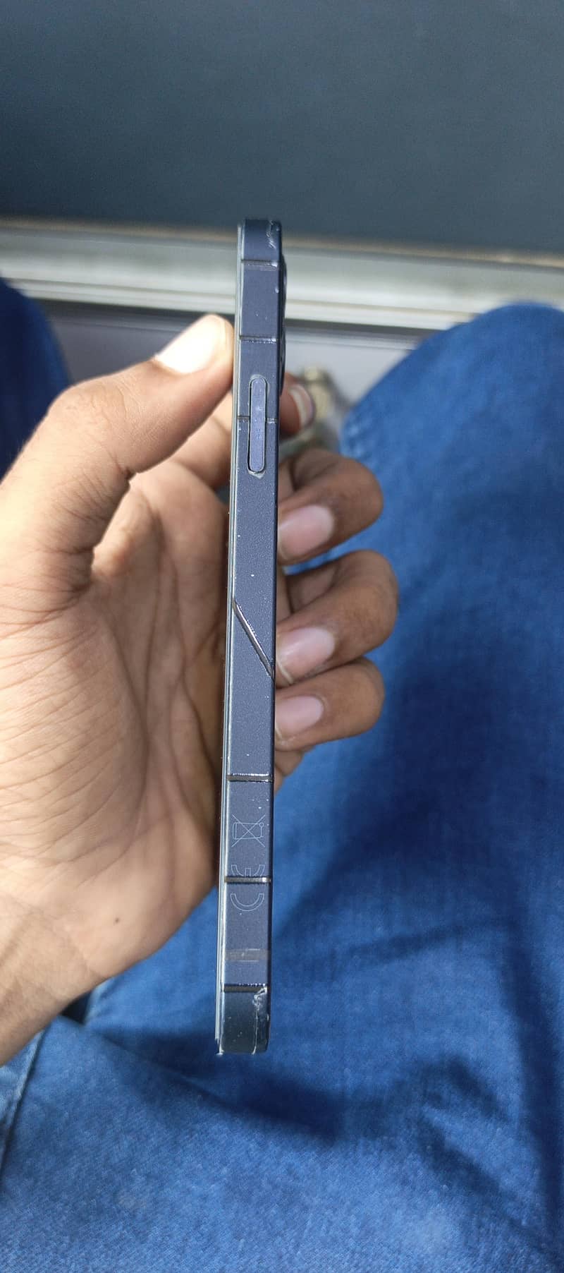 Apple iPhone 12 3