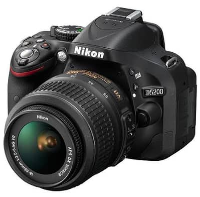 Mint Condition Nikon D5200 Full Bundle – 50mm Prime + 18-200mm VR Len