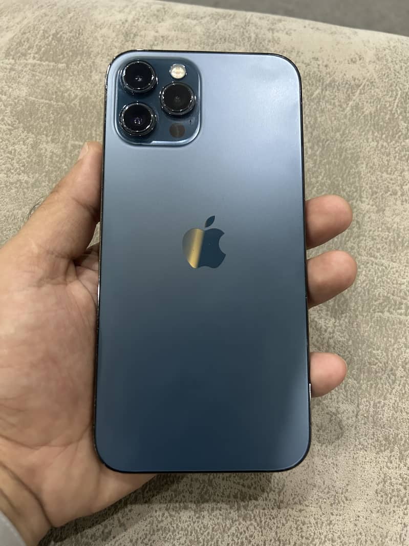 Apple iPhone 12 Pro Max 4